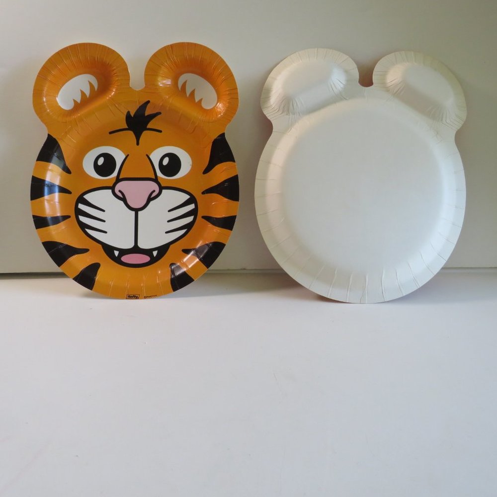 TIGER  ZOO PALS  Hefty paper plate (1 item)